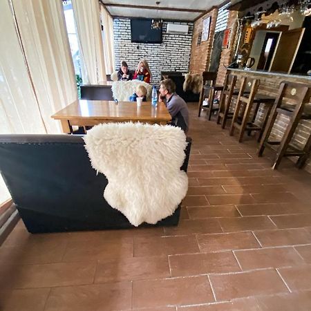 Hotel Royal Yablunytsya Esterno foto